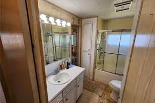 316 Danube Cir, Bradenton, FL 34207 - Photo 10