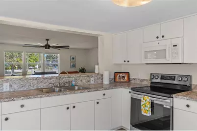 7272 Westwind Street, Weeki Wachee, FL 34607 - Photo 18