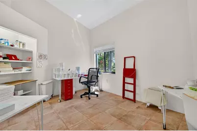 4750 Tivoli Avenue, Sarasota, FL 34235 - Photo 24