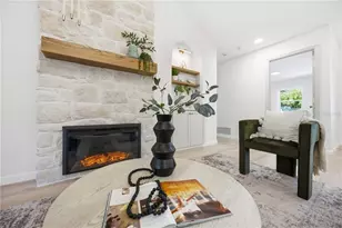 4420 Oak View Dr, Sarasota, FL 34232 - Photo 8