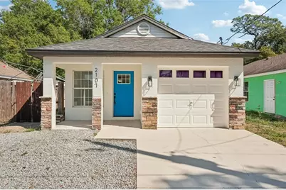 2107 8th Avenue E, Bradenton, FL 34208 - Photo 1