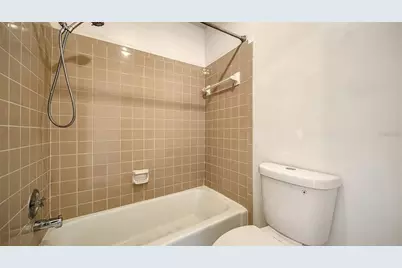 7880 Palm Aire Lane #203, Sarasota, FL 34243 - Photo 12