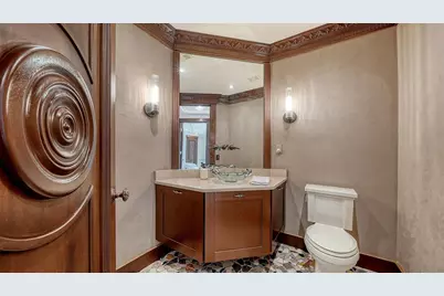 128 Golden Gate Point #901B, Sarasota, FL 34236 - Photo 26