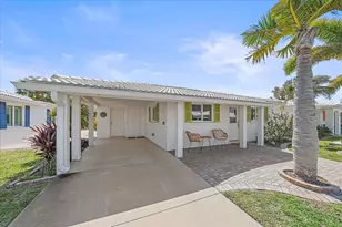 914 Spanish Dr S, Longboat Key, FL 34228 - Photo 2