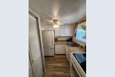 5842 Welcome Road #J2, Bradenton, FL 34207 - Photo 12