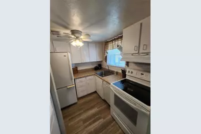 5842 Welcome Road #J2, Bradenton, FL 34207 - Photo 12