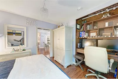 7236 Las Casas Dr, Sarasota, FL 34243 - Photo 32