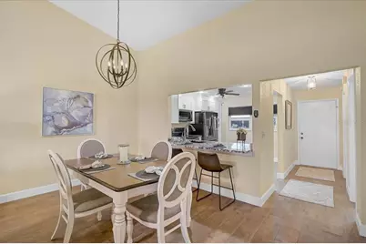 892 Country Club Circle #50, Venice, FL 34293 - Photo 12
