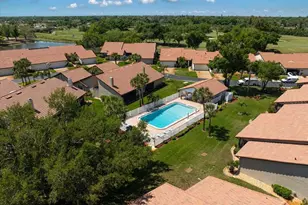 892 Country Club Cir, Venice, FL 34293 - Photo 32