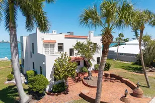 679 Norsota Way, Sarasota, FL 34242 - Photo 2