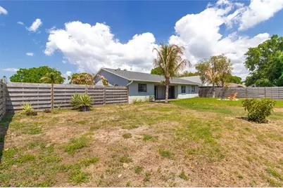 4702 Glenbrooke Terrace, Sarasota, FL 34243 - Photo 48