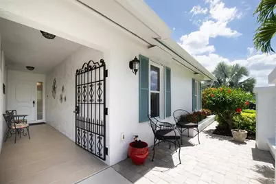 7410 9th Avenue W #7410, Bradenton, FL 34209 - Photo 4