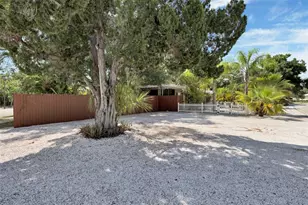 1415 S School Ave, Sarasota, FL 34239 - Photo 4
