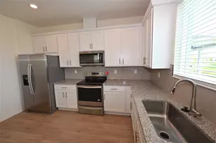 9533 Sandy Bluffs Circle, Parrish, FL 34219 - Photo 2