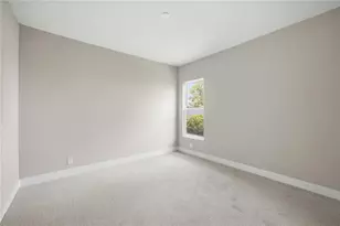 18185 Home Run Dr, Venice, FL 34293 - Photo 14