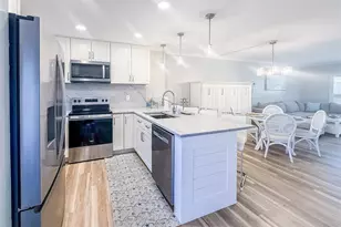 845 Benjamin Franklin Dr, Sarasota, FL 34236 - Photo 6