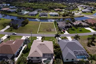 134 White Marsh Ln, Rotonda West, FL 33947 - Photo 1