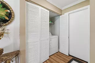 7101 Fairway Bend Cir, Sarasota, FL 34243 - Photo 30