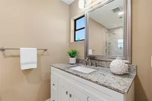 7101 Fairway Bend Cir, Sarasota, FL 34243 - Photo 12