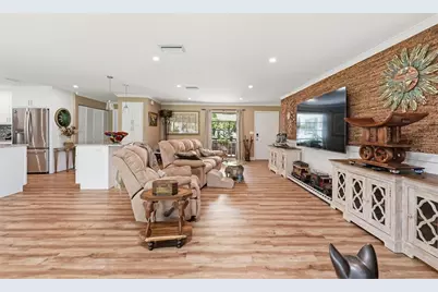 7101 Fairway Bend Circle, Sarasota, FL 34243 - Photo 12