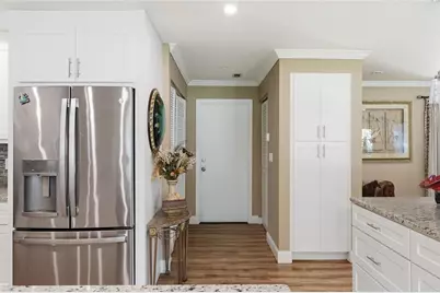 7101 Fairway Bend Circle, Sarasota, FL 34243 - Photo 6