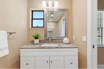 7101 Fairway Bend Circle, Sarasota, FL 34243 - Photo 14