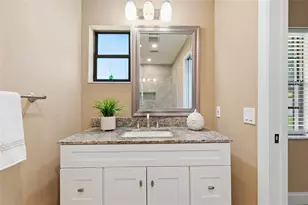 7101 Fairway Bend Cir, Sarasota, FL 34243 - Photo 14
