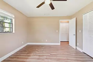 7101 Fairway Bend Cir, Sarasota, FL 34243 - Photo 22