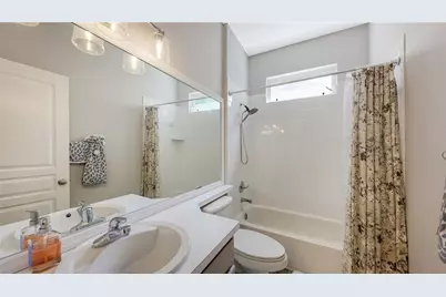 356 Fareham Drive, Venice, FL 34293 - Photo 10