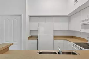 4110 Central Sarasota Pkwy, Sarasota, FL 34238 - Photo 16