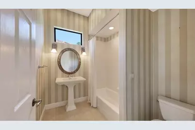 7134 Whitemarsh Circle, Lakewood Ranch, FL 34202 - Photo 40