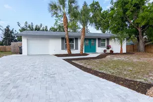 420 Archibald Ave, Sarasota, FL 34243 - Photo 2