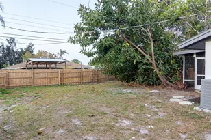 420 Archibald Ave, Sarasota, FL 34243 - Photo 30