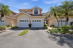 5588 Golf Pointe Dr, Sarasota, FL 34243 - Photo 2