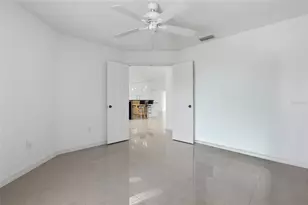 5588 Golf Pointe Dr, Sarasota, FL 34243 - Photo 24