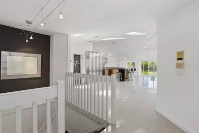 5588 Golf Pointe Drive #1, Sarasota, FL 34243 - Photo 6