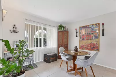 3690 Pinecrest St #114, Sarasota, FL 34232 - Photo 10