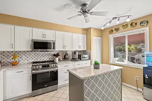 6101 34th Street W, Bradenton, FL 34210 - Photo 10