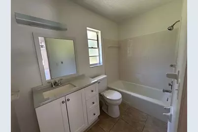 1031 30th Avenue E, Bradenton, FL 34208 - Photo 16