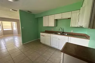 1031 30th Ave E, Bradenton, FL 34208 - Photo 24