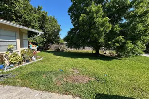 1031 30th Ave E, Bradenton, FL 34208 - Photo 22
