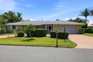 353 S Shore Dr, Osprey, FL 34229 - Photo 10
