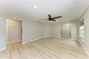 4913 32nd St E, Bradenton, FL 34203 - Photo 6