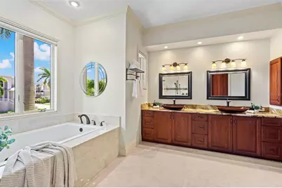7158 Hawks Harbor Circle, Bradenton, FL 34207 - Photo 32