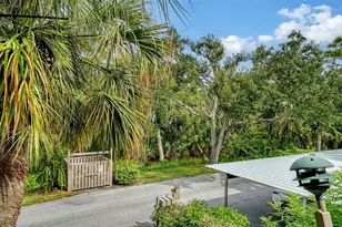 1611 Clower Creek Dr, Sarasota, FL 34231 - Photo 26