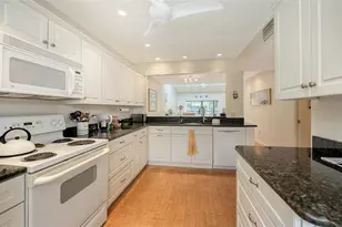 1611 Clower Creek Dr, Sarasota, FL 34231 - Photo 28