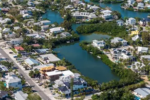 406 N Shore Dr, Anna Maria, FL 34216 - Photo 12