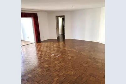 435 S Gulfstream Avenue #605, Sarasota, FL 34236 - Photo 2