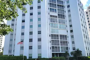 435 S Gulfstream Ave, Sarasota, FL 34236 - Photo 1