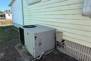 5619 Bayshore Rd, Palmetto, FL 34221 - Photo 36